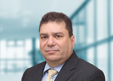 Santiago Luz , Sócio 